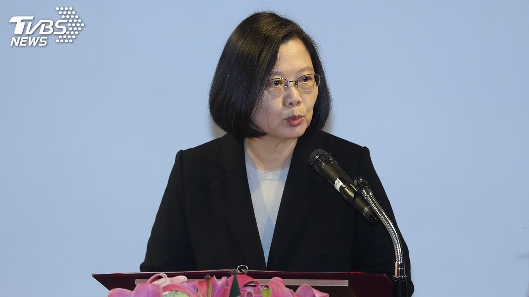 賴清德登記初選 民進黨內立委串連挺英
