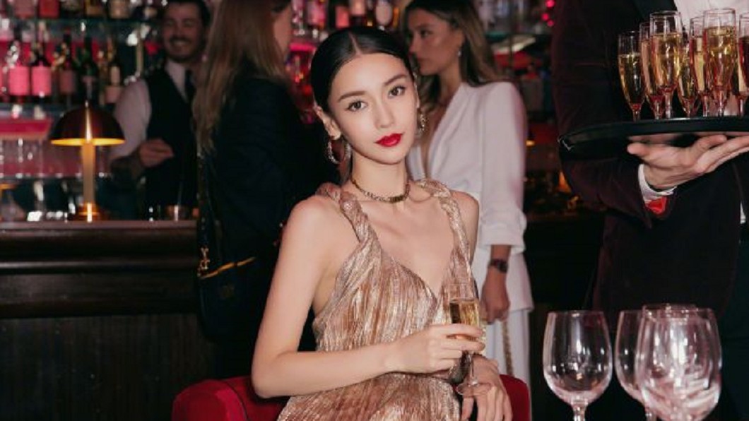 Angelababy戒菸失敗?網酸:老菸槍又說謊!