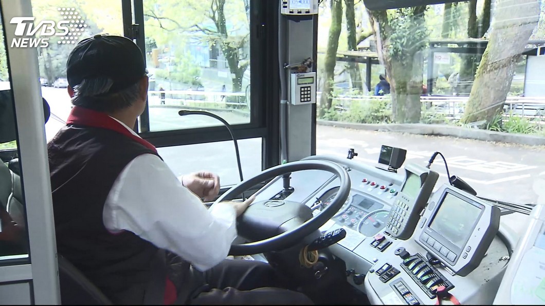 大客車駕駛在職訓練 109年起擬每年至少2次