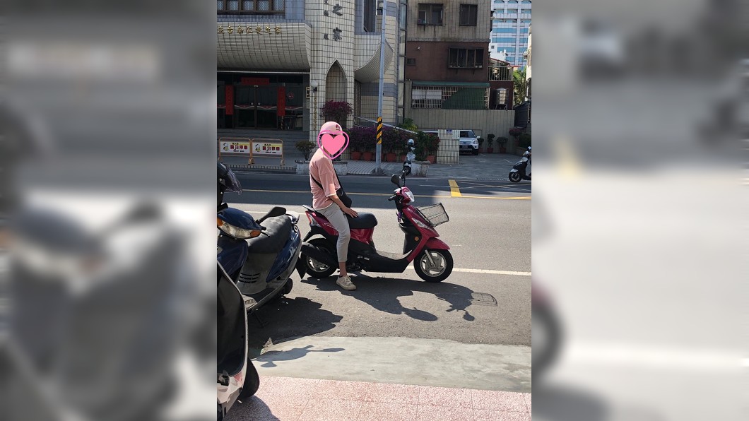 她下車買飲料…驚見男友詭異舉動 真相曝光暖哭網