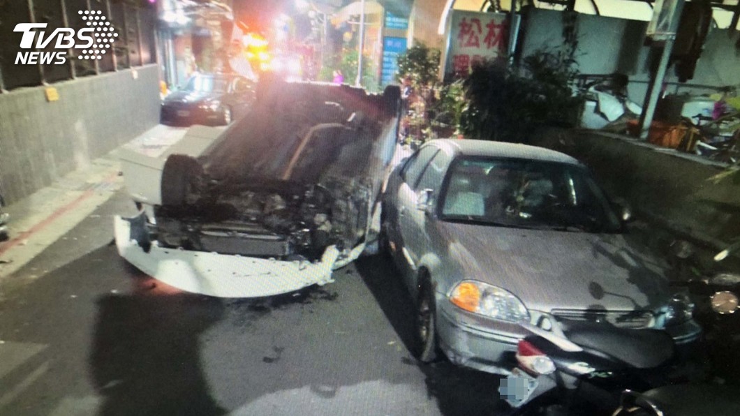 又是酒駕！男凌晨狂飆連撞18車　警依法送辦