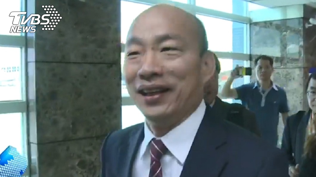 韓國瑜抵台！韓粉擠爆機場　遭批賣台他1句話回擊