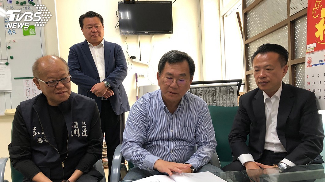 陳明文拚連任　完成民進黨嘉縣立委初選登記