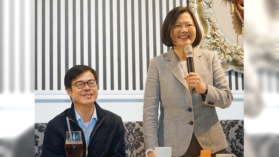 神秘嘉賓蔡總統 會辣台派青年聊真心話