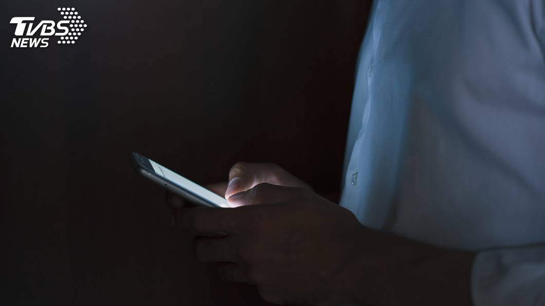 女同事半夜11點約男友去她家 該放生刪除訊息的他嗎?