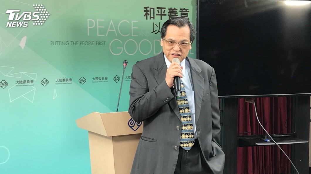 陳明通為「禽獸說」鞠躬致歉　澄清非針對韓國瑜