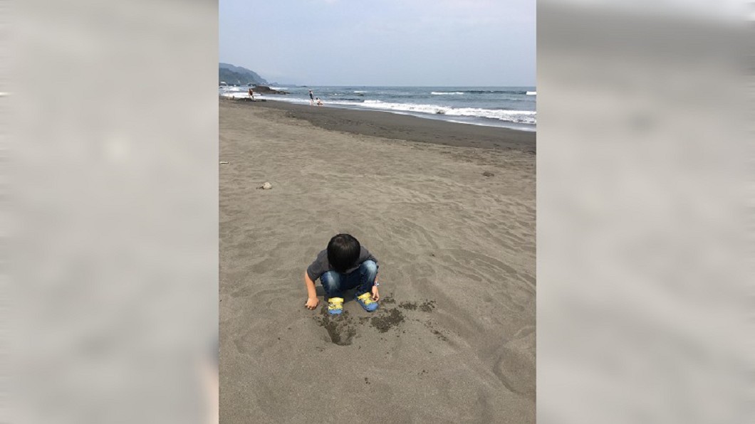 二寶媽胎夢收留體弱男孩 出生後驚:長相一模一樣