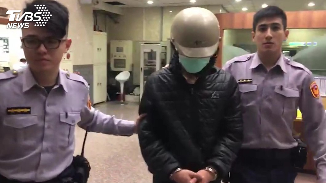 拒攔檢衝撞巡邏車 遭警圍捕開槍逮人搜出毒品