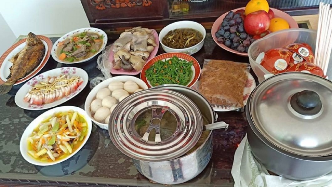 清明節「10菜一湯」煮到累 媳婦們看完超有感