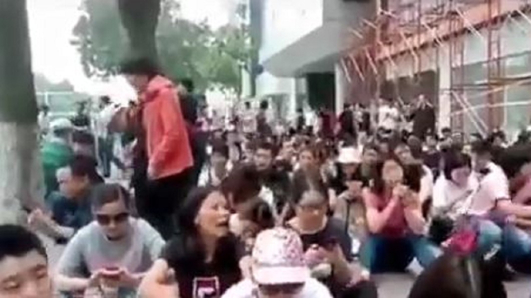 P2P團貸網倒閉! 東莞街頭現示威抗議