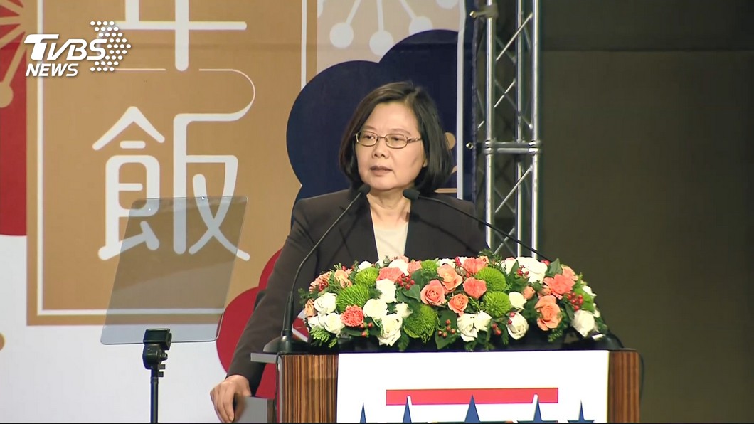 美國商會謝年飯　總統與美副助卿同台