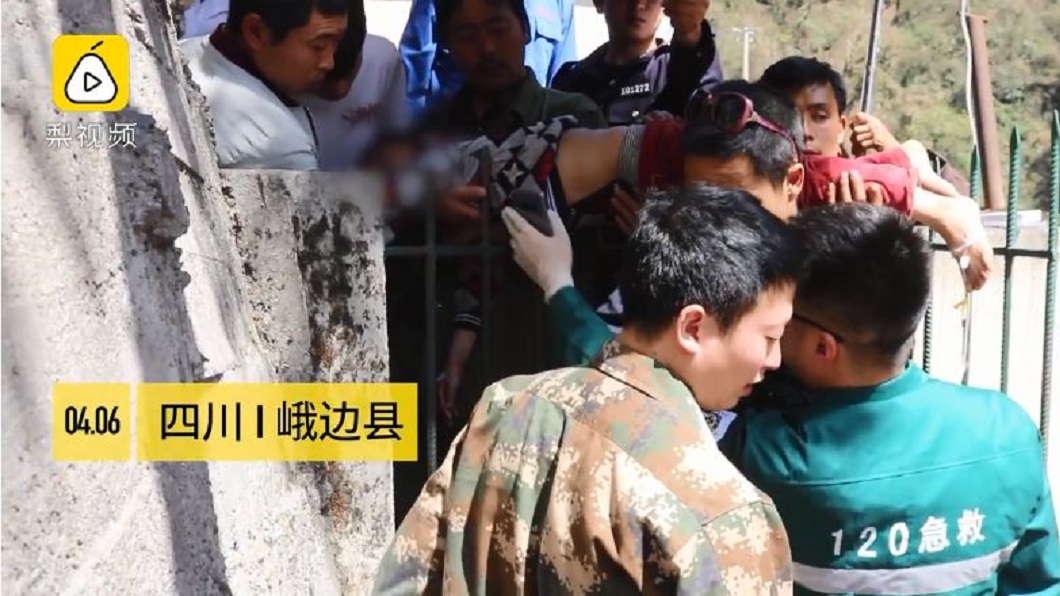 7歲男童回家抄捷徑跌倒　鋼筋插入胸口搶救31小時仍亡