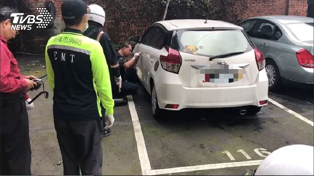白車連停2個月 管理員趨前查看赫見「雙女屍」