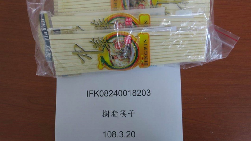 中國塑膠筷驗出致癌甲醛 逾3萬雙遭邊境攔下