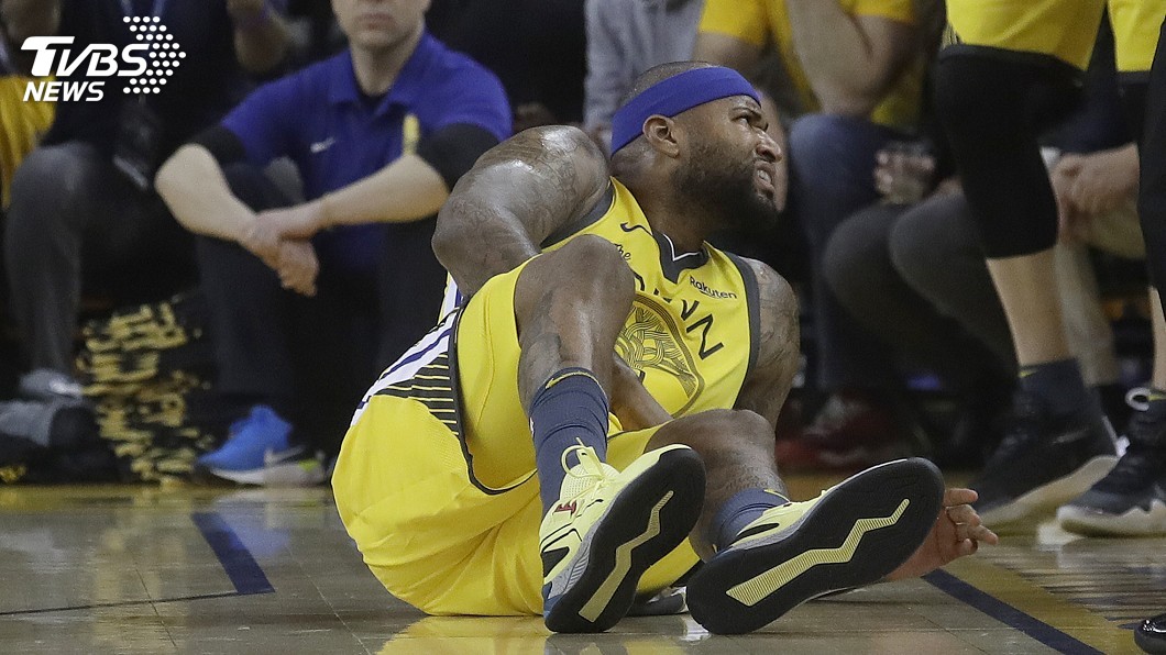 NBA勇士柯森斯左腿肌撕裂 季後賽恐全報銷
