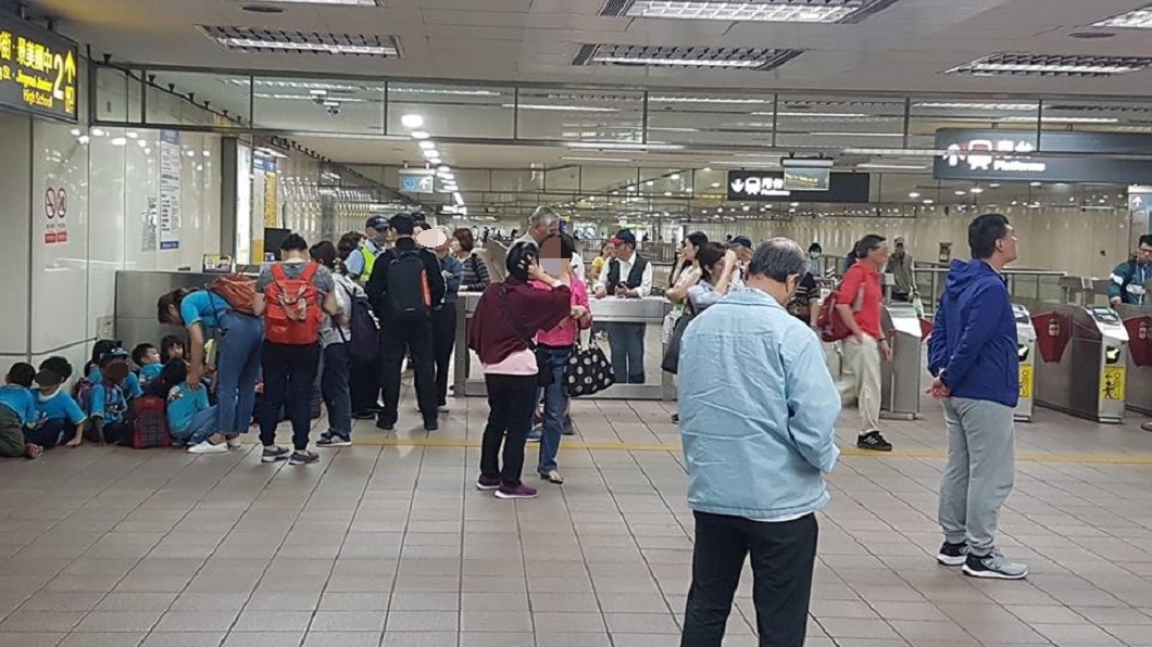 地震後捷運停駛!男怒飆「叫站長負責」出氣 7千人譙翻