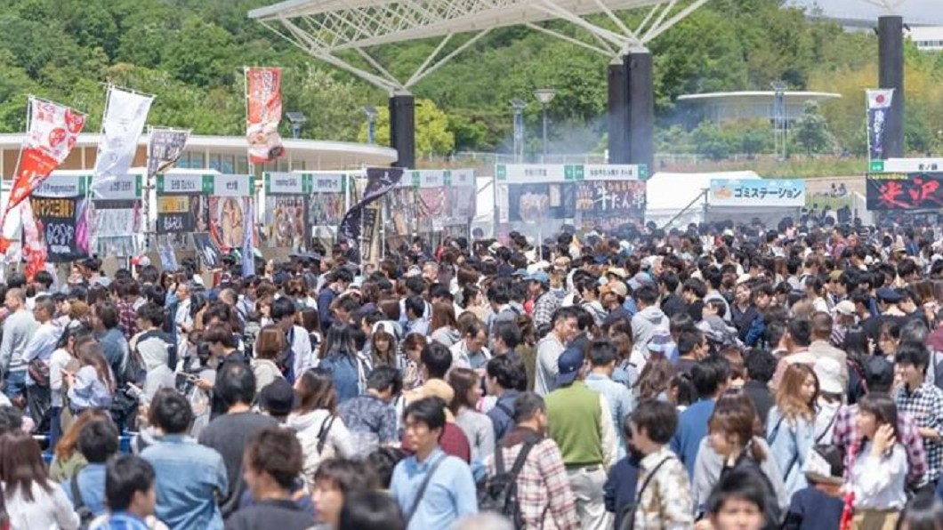 日本周末起連放十天 服務業急調人力備戰