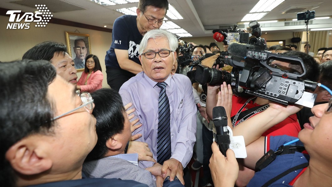 立院審查爆衝突　中選會主委人事案送院會表決