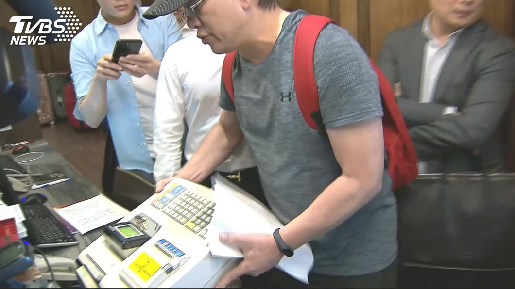遭控吸金10億失聯 愛客發董座現身討資產