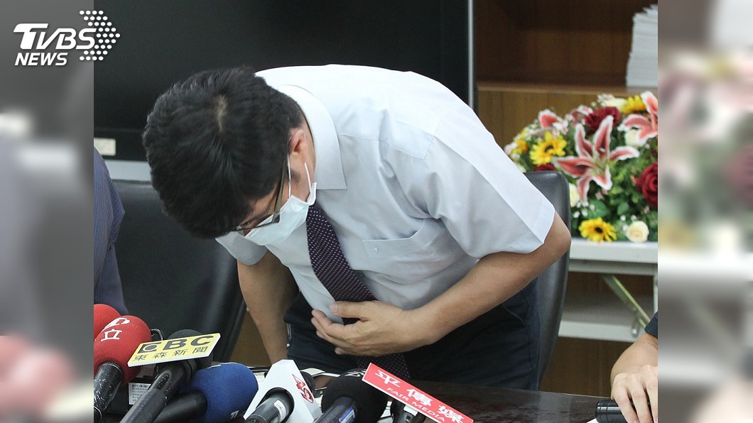中市國中生疑遭霸凌墜樓　校長鞠躬道歉