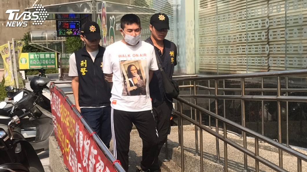 趁警開單拍攝猥褻影片 男子遭逮送辦