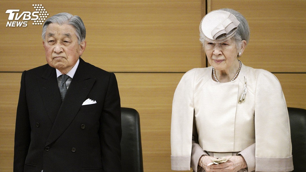 告別「平成最後一天」 日民湧皇居不捨落淚