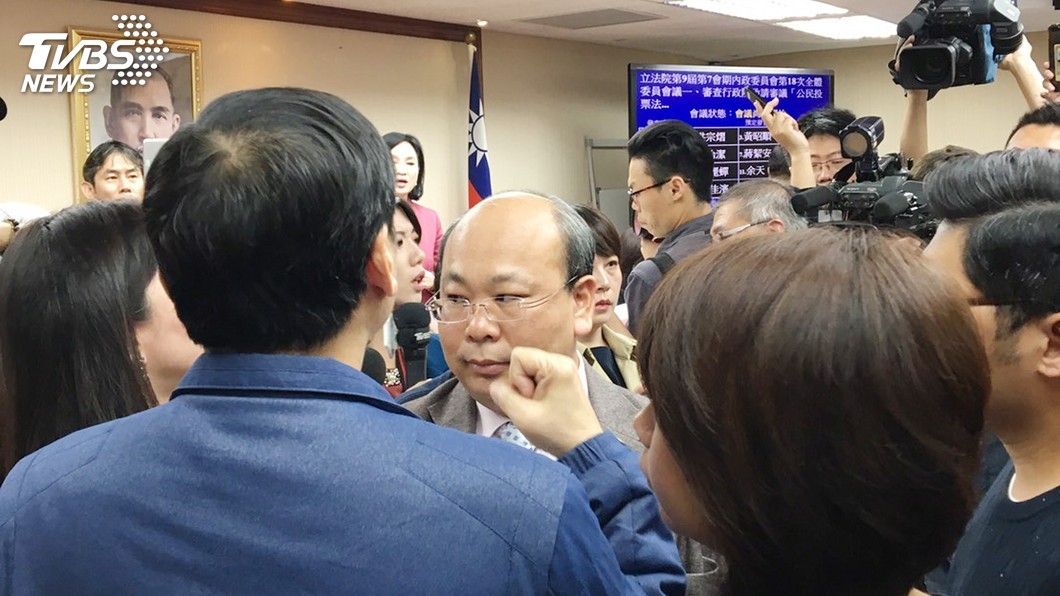 藍委杯葛公投法審查　綠：看誰撐得比較久