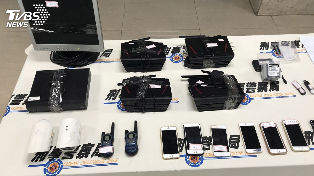 扮快遞假檢警　專騙在美中國人16嫌落網