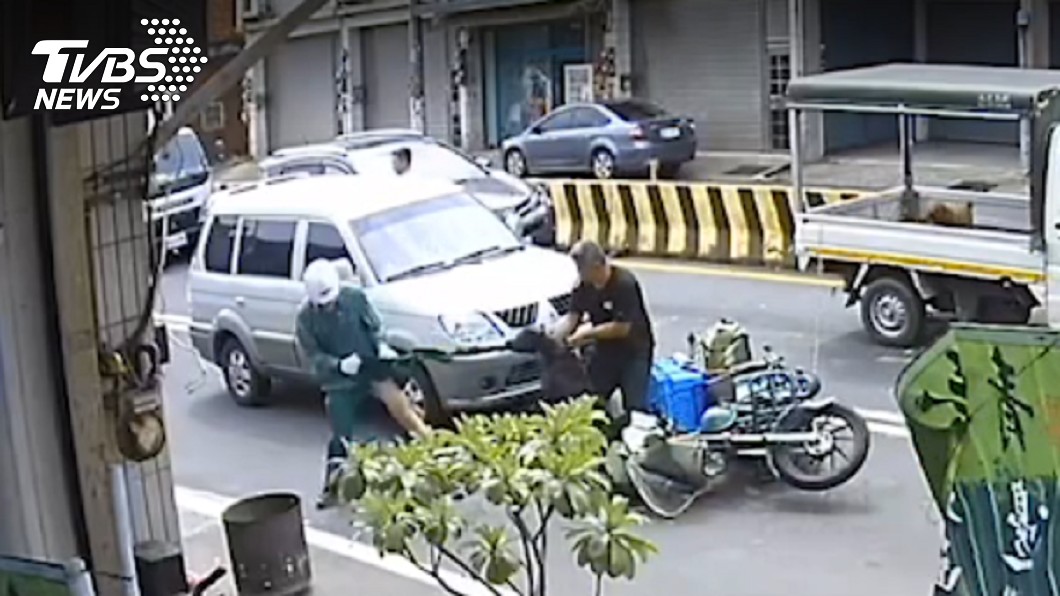 比特犬狠咬郵差　飼主挨罰3萬元