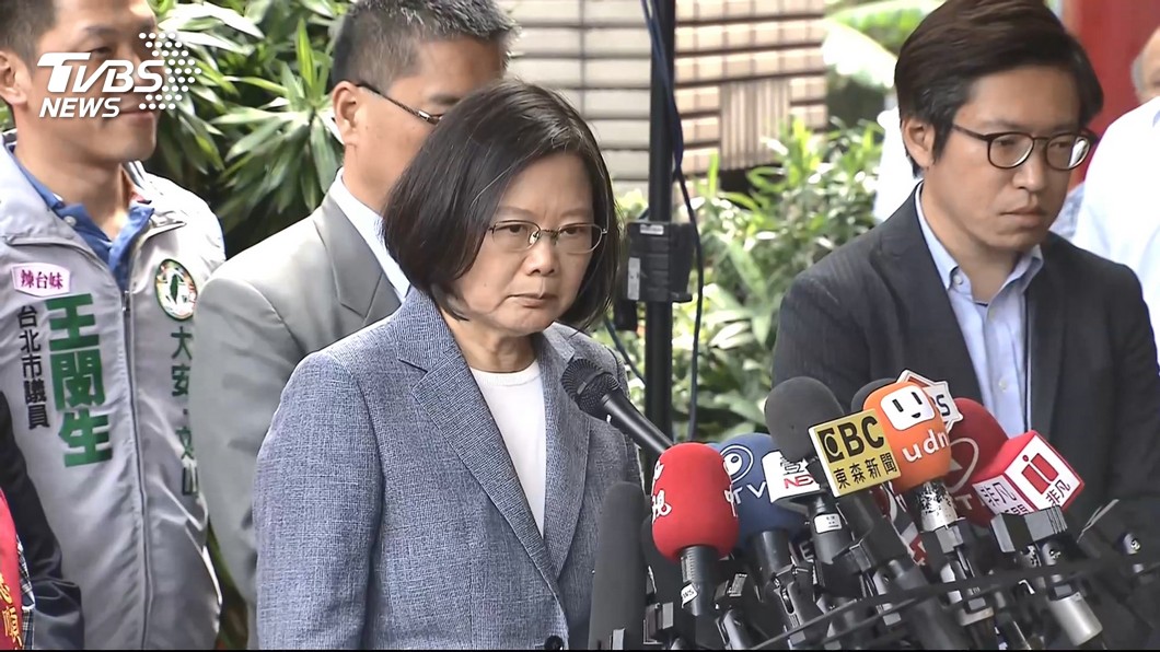 總統「辣」民調　冷對韓攻擊酸柯如何避戰？