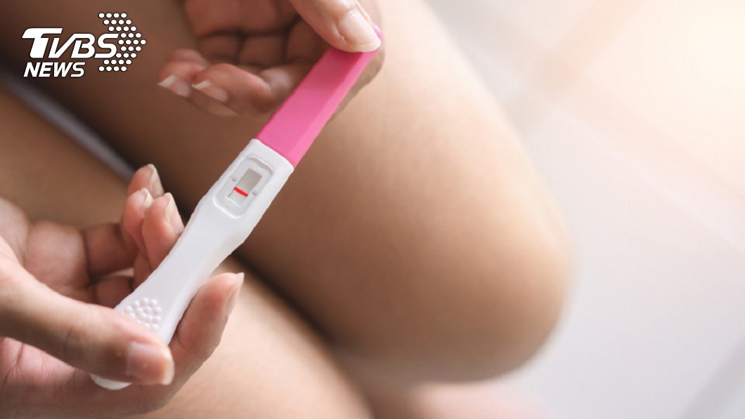 女腹內藏「駭物」阻懷孕 醫夾出看…偷嚐禁果的殘骸
