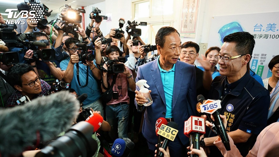 勤跑基層了解民意 郭台銘:勞工要的是加薪不是加班