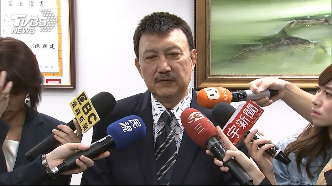決戰前夜公布連署！19主委挺英　余天曝：蔡賴配沒希望
