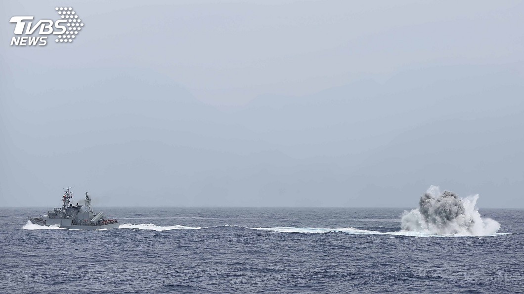 22機22艦東部海域實彈射擊　近年最大海上操演