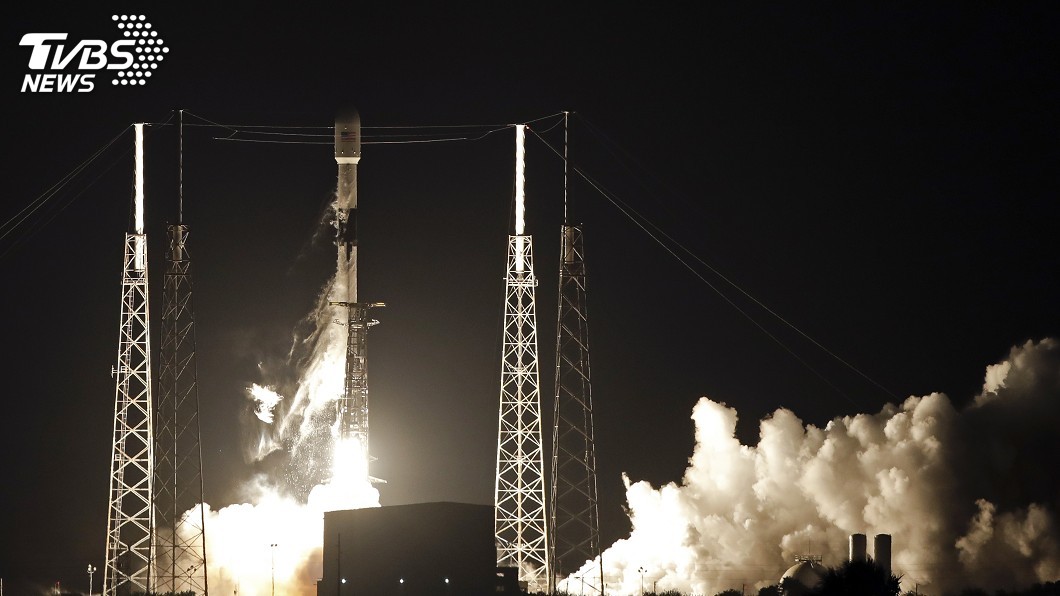 SpaceX送60枚衛星上太空 為衛星網路布局