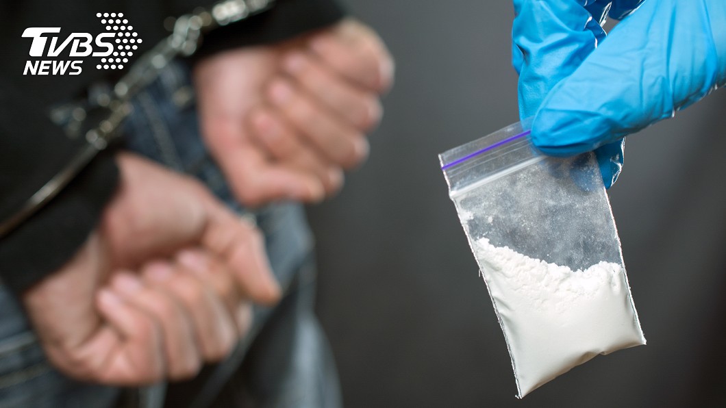 「那邊鼓起來」怪怪的! 警攔檢竟搜出14包毒