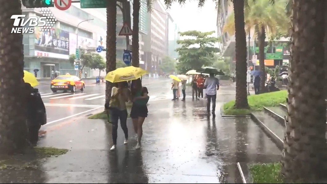下週最強梅雨鋒面到　雨彈炸台時間點曝光