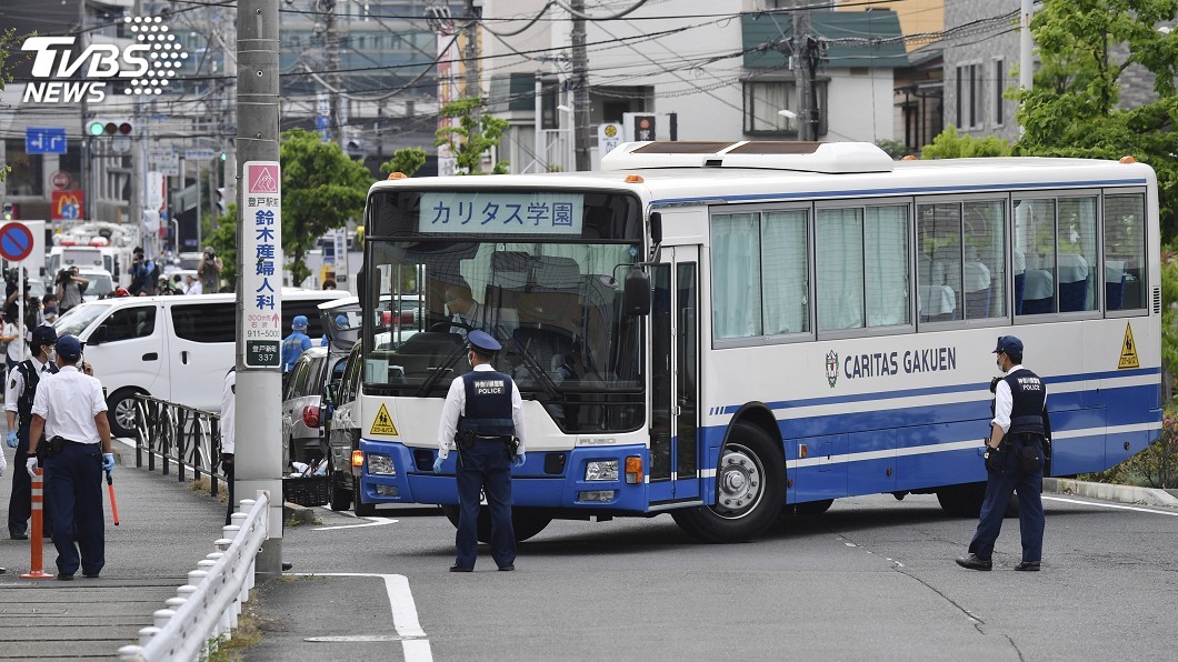 凶嫌大喊「我要殺了你」 日本小學生等校車遇襲