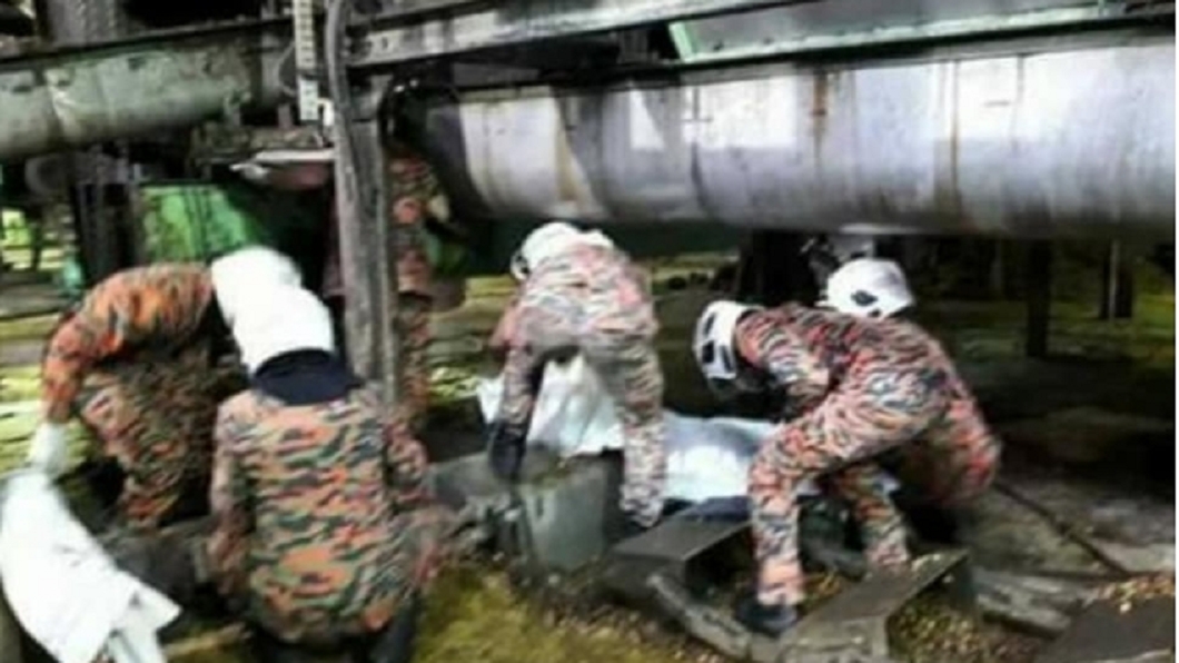 慎入!工人遭攪拌機捲入對半切 同事聽慘叫只剩下半身