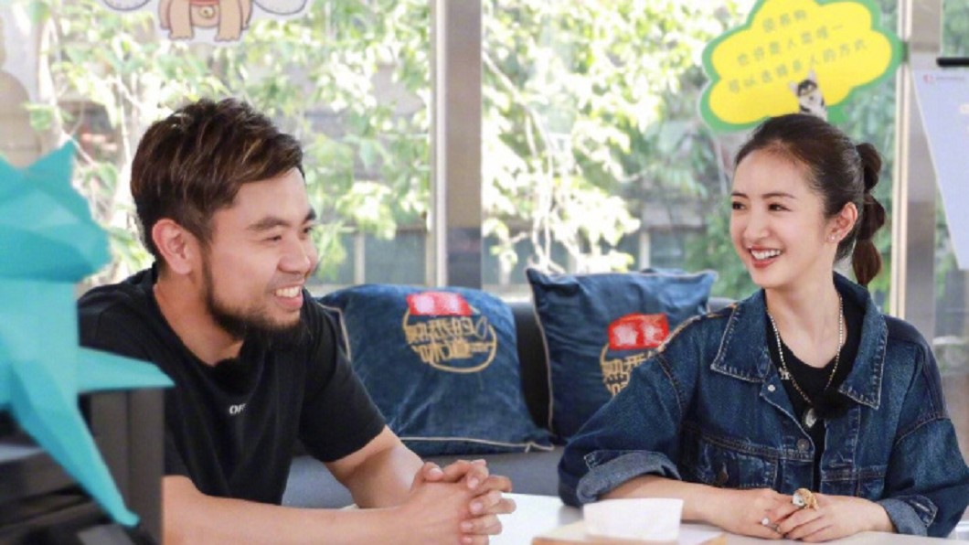 林依晨鏡頭前淚崩！　弟弟擁抱吐心聲：謝謝妳來當我姊