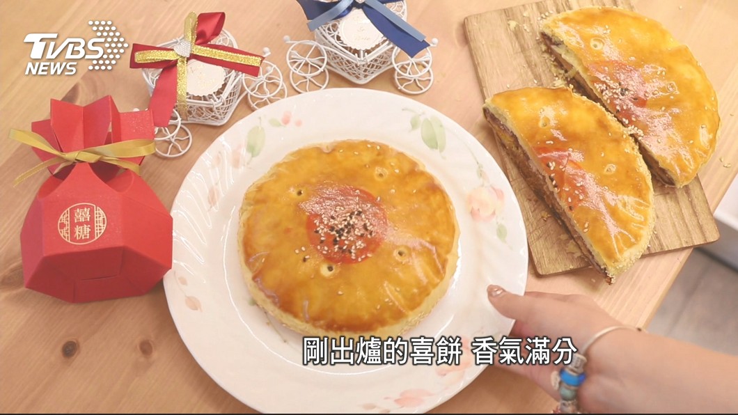 傳統甜點做工繁瑣! 酥餅、喜餅包餡順序講究