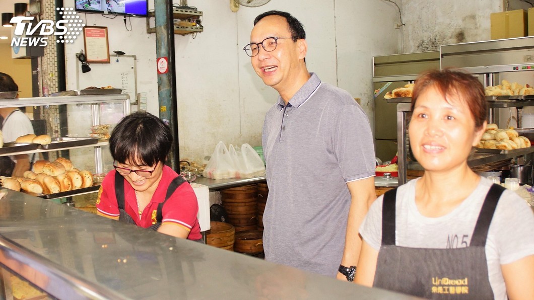 鄰家大叔高雄吃早餐　朱立倫盼國民黨團結贏選戰