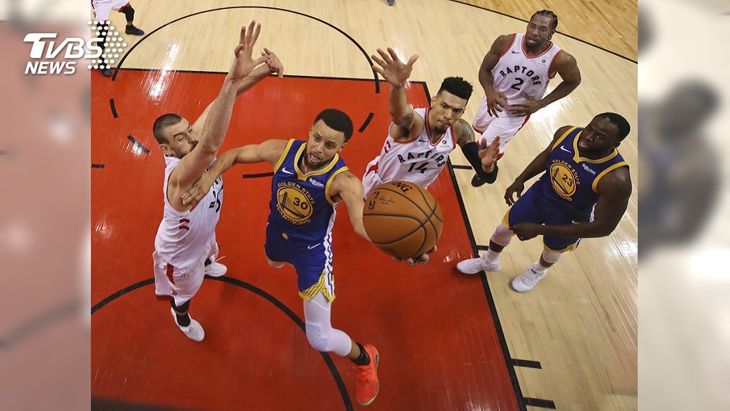 暴龍遭勇士逆轉 NBA總冠軍賽兩隊戰平