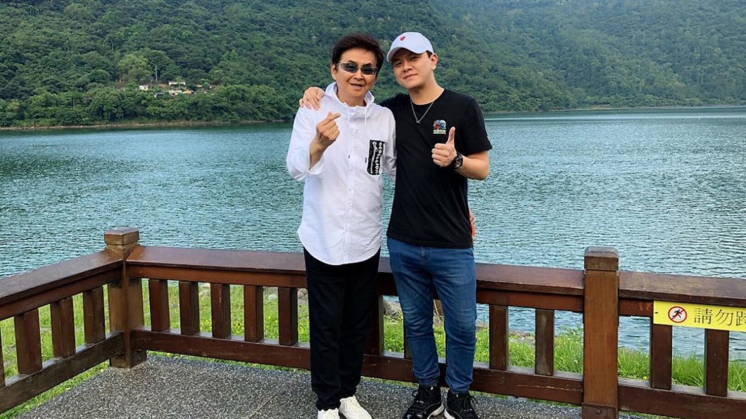 2天前才幫賀一航簽約!他聞噩耗震驚:太突然