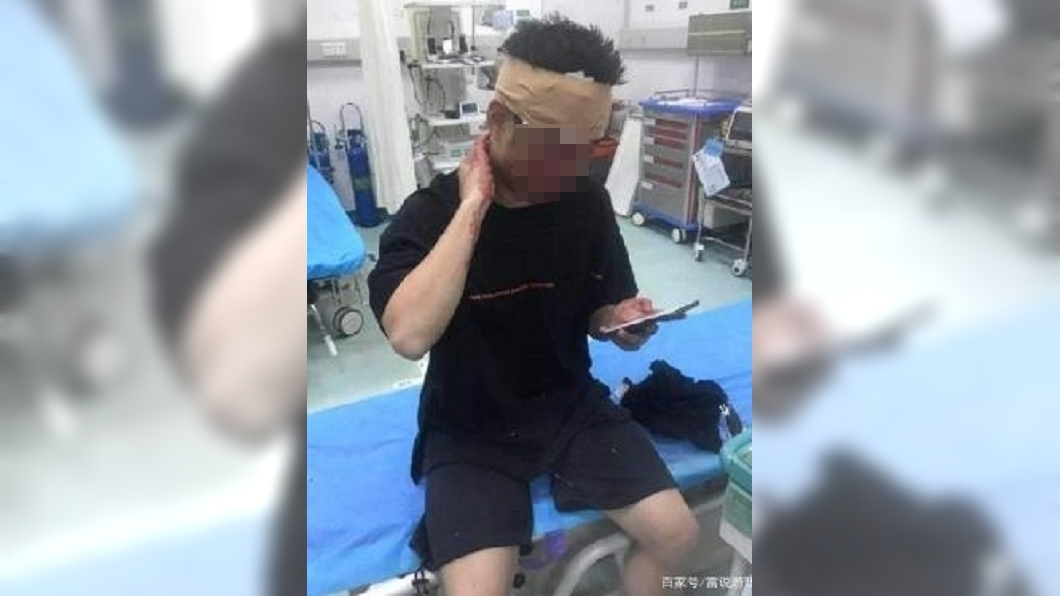 網紅拒粉絲敬酒 直播中遭酒瓶爆頭滿臉血