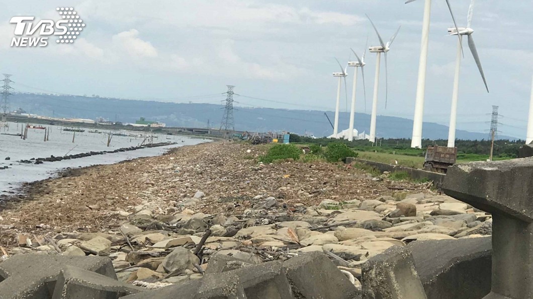 彰濱出海口積700公噸垃圾 縣府提早清完