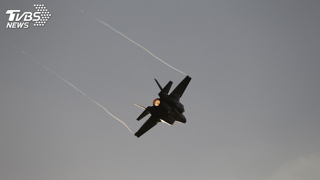 日F-35以時速逾1100公里俯衝 關鍵30秒墜機