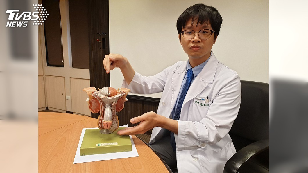 男子陰囊腫如「葡萄柚」　肝硬化腹水惹禍