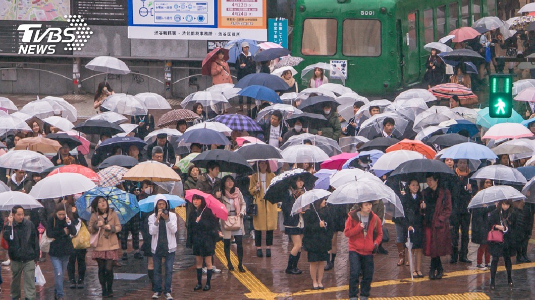 年6萬噸塑膠入海洋 日推「共享雨傘」減塑