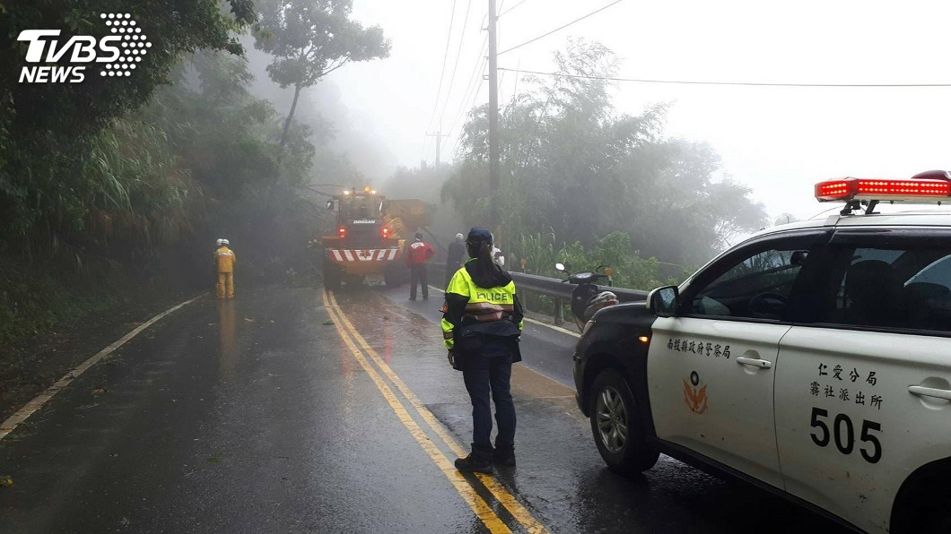 雨彈襲擊! 南投清境等多處路段坍方